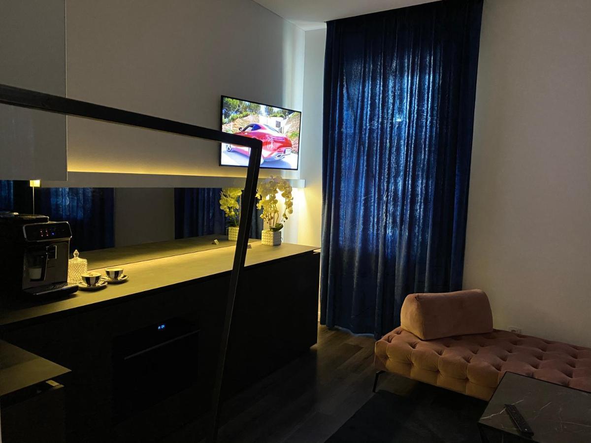 Modern And Luxury Apartment In The Center Of Kaunas Kültér fotó